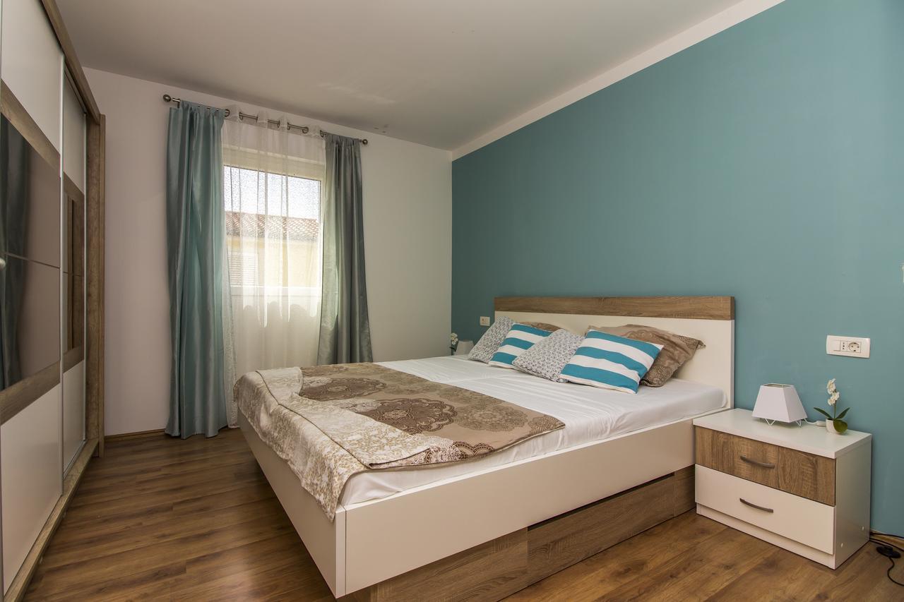 Apartman Maxim Pula Exterior foto